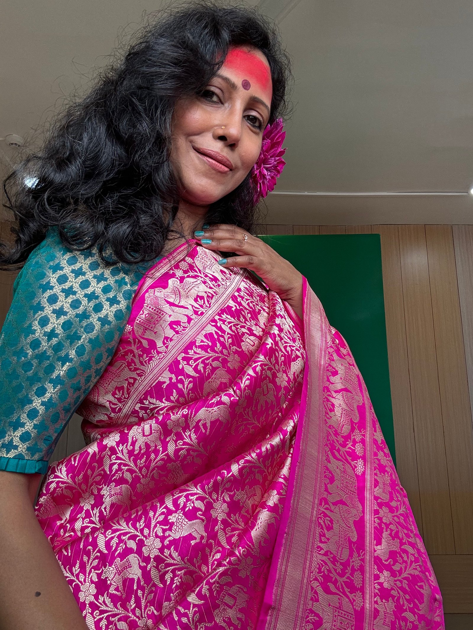 GULABI VAN view 3
